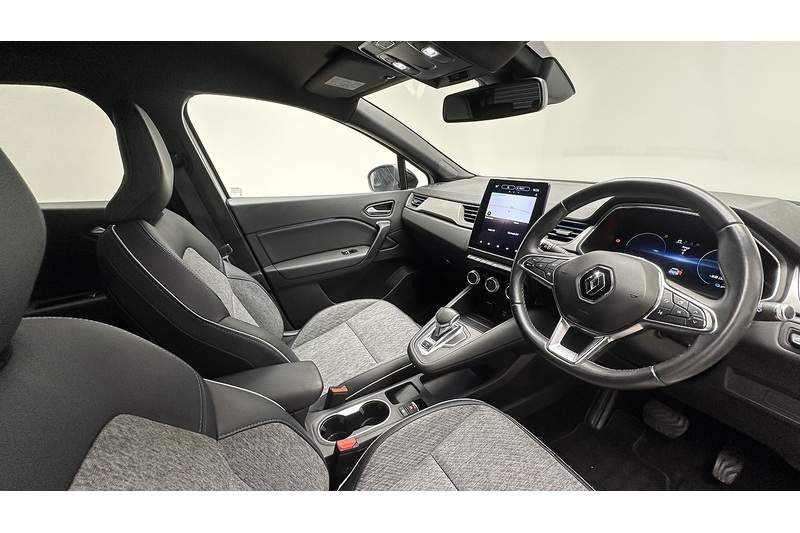 Renault Captur E-TECH Launch Edition - U3835