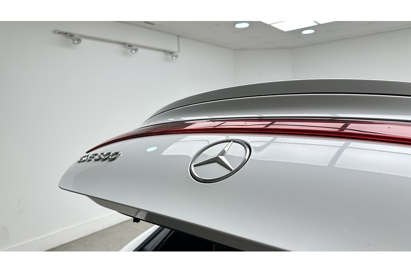 Mercedes-Benz EQE EQE 300 Exclusive Luxury - U3845