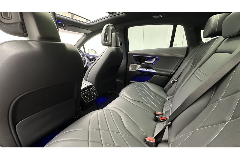Mercedes-Benz EQE EQE 300 Exclusive Luxury - U3845