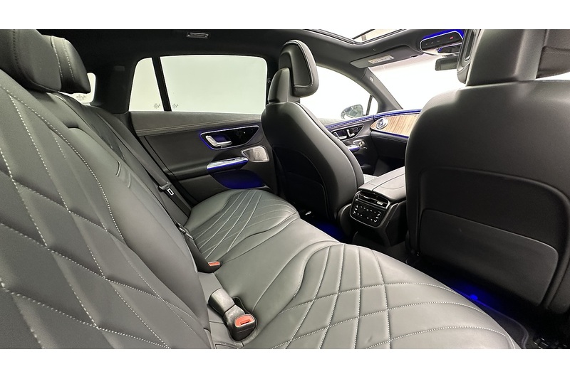 Mercedes-Benz EQE EQE 300 Exclusive Luxury - U3845