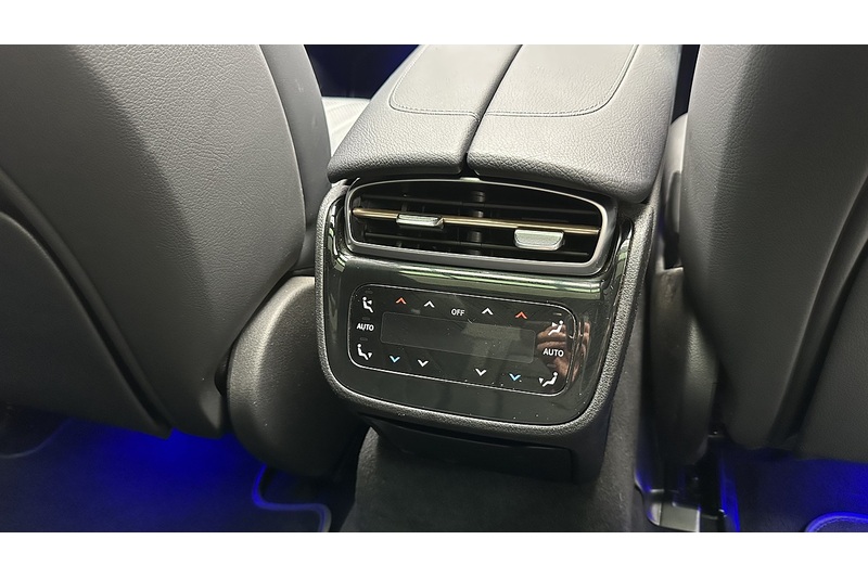 Mercedes-Benz EQE EQE 300 Exclusive Luxury - U3845