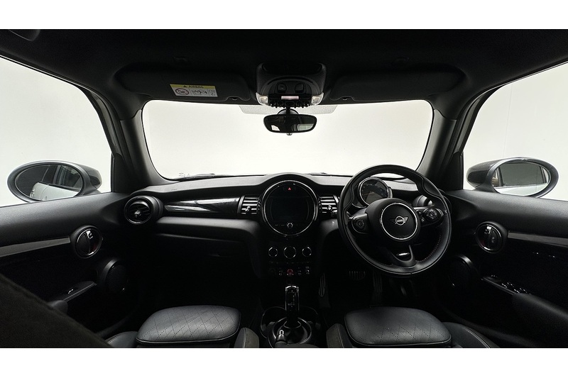 MINI Hatch Cooper Sport - U3851