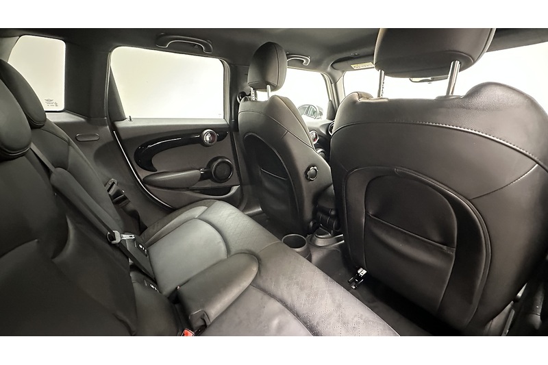MINI Hatch Cooper Sport - U3851
