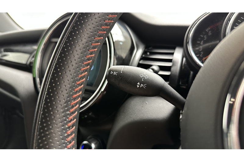 MINI Hatch Cooper Sport - U3851