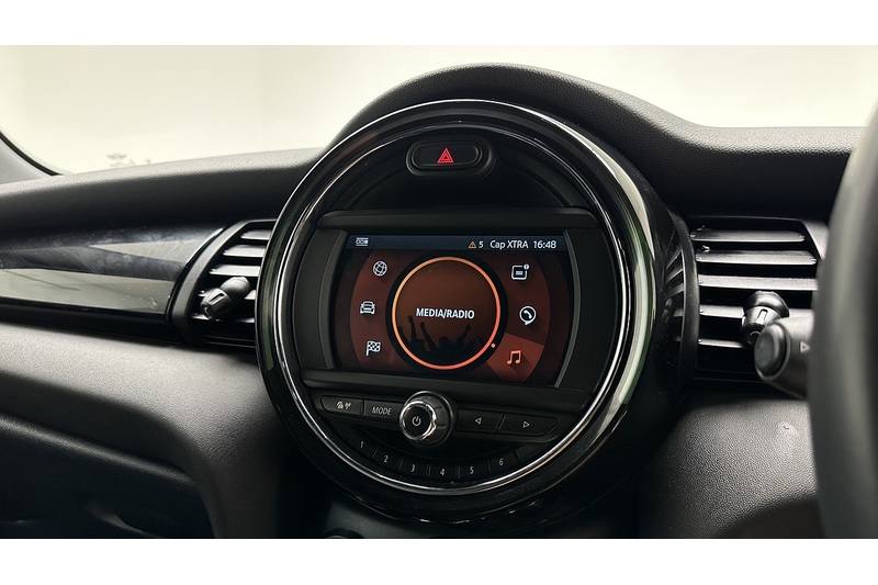 MINI Hatch Cooper Sport - U3851