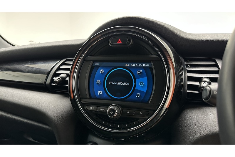 MINI Hatch Cooper Sport - U3851