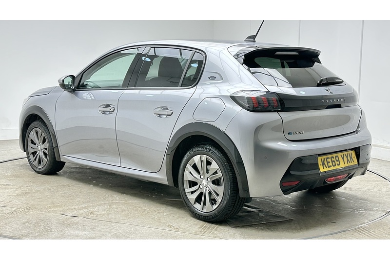 Peugeot E-208 Allure - U3852