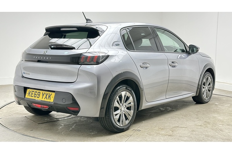 Peugeot E-208 Allure - U3852
