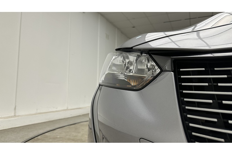 Peugeot E-208 Allure - U3852