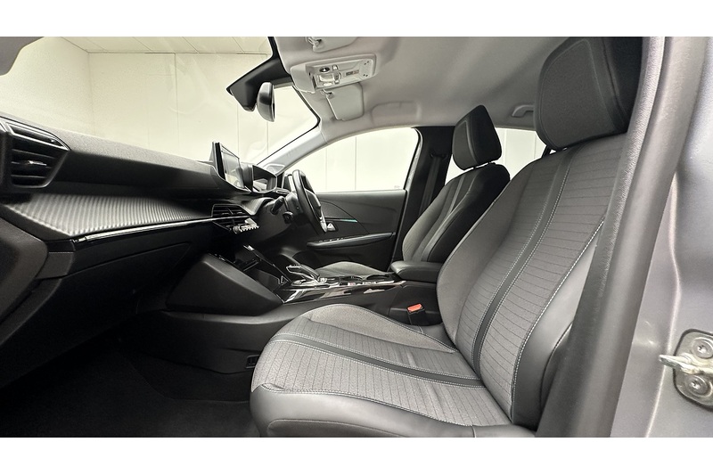 Peugeot E-208 Allure - U3852