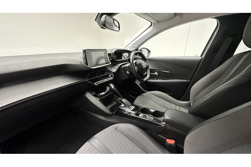 Peugeot E-208 Allure - U3852