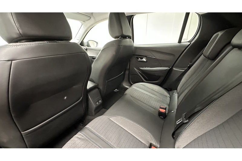 Peugeot E-208 Allure - U3852