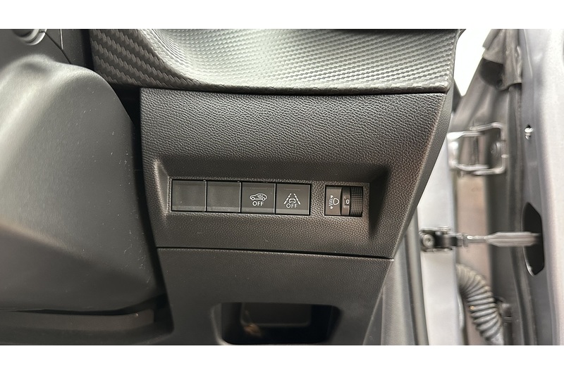 Peugeot E-208 Allure - U3852