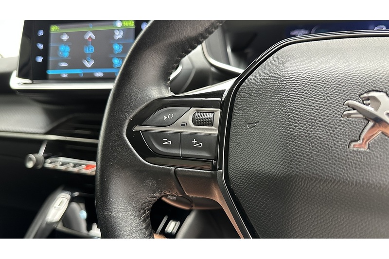Peugeot E-208 Allure - U3852