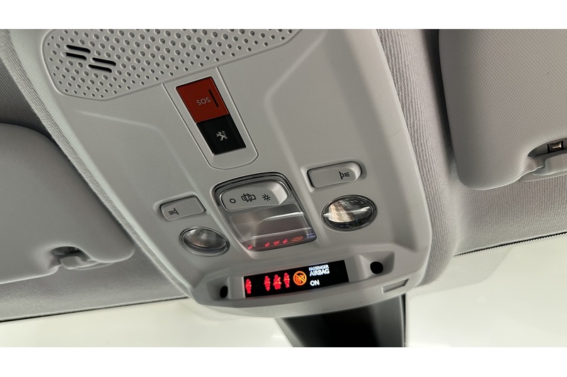 Peugeot E-208 Allure - U3852