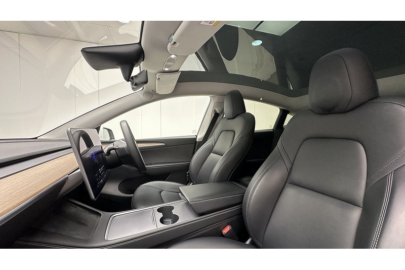 Tesla Model Y  - U3862