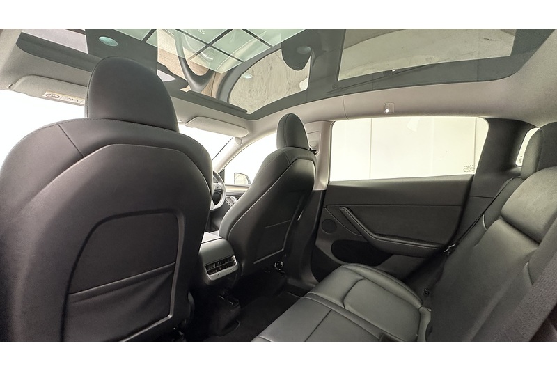 Tesla Model Y  - U3862