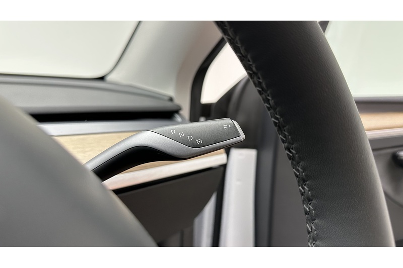 Tesla Model Y  - U3862
