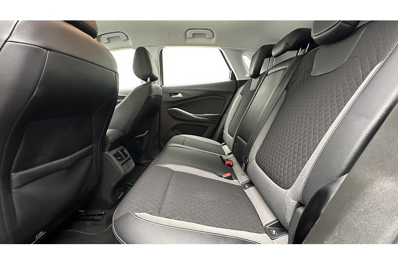 Vauxhall Grandland X Turbo Sport Nav - U3867