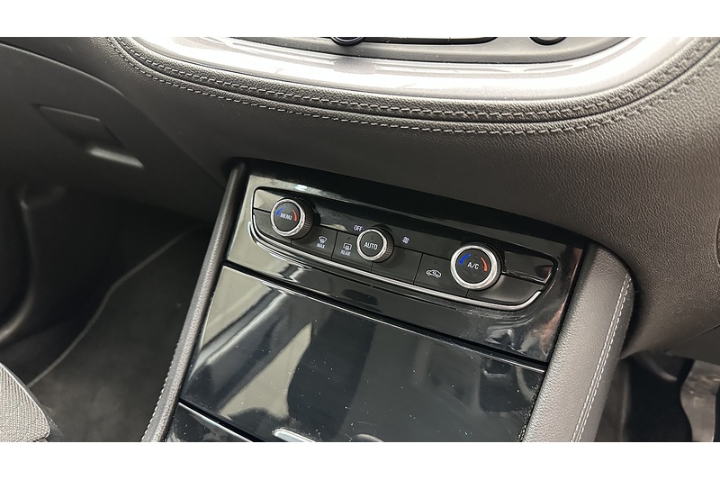 Vauxhall Grandland X Turbo Sport Nav - U3867