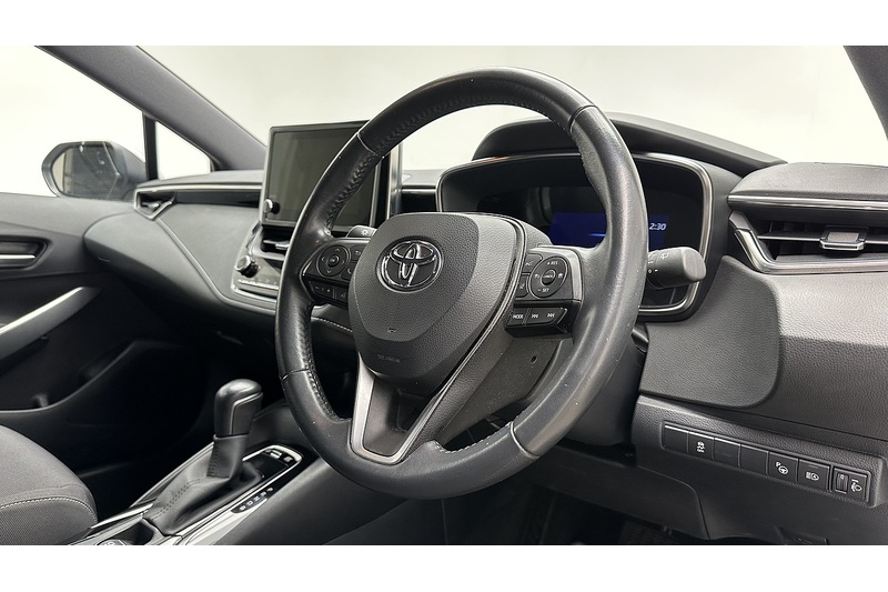 Toyota Corolla VVT-h Icon Tech - U3868