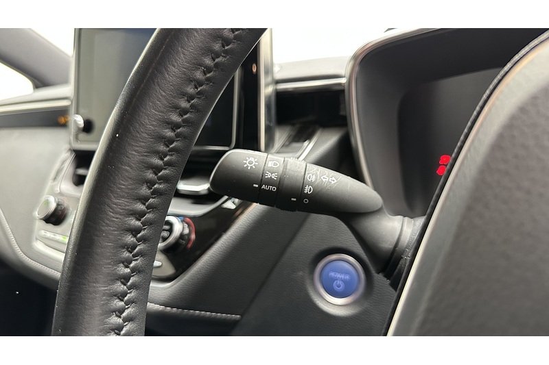 Toyota Corolla VVT-h Icon Tech - U3868