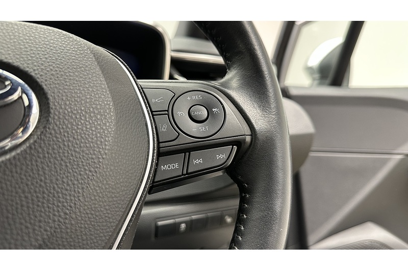 Toyota Corolla VVT-h Icon Tech - U3868