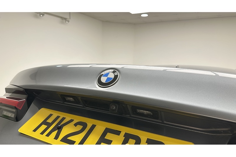 BMW 5 Series 520d MHT M Sport - U3872