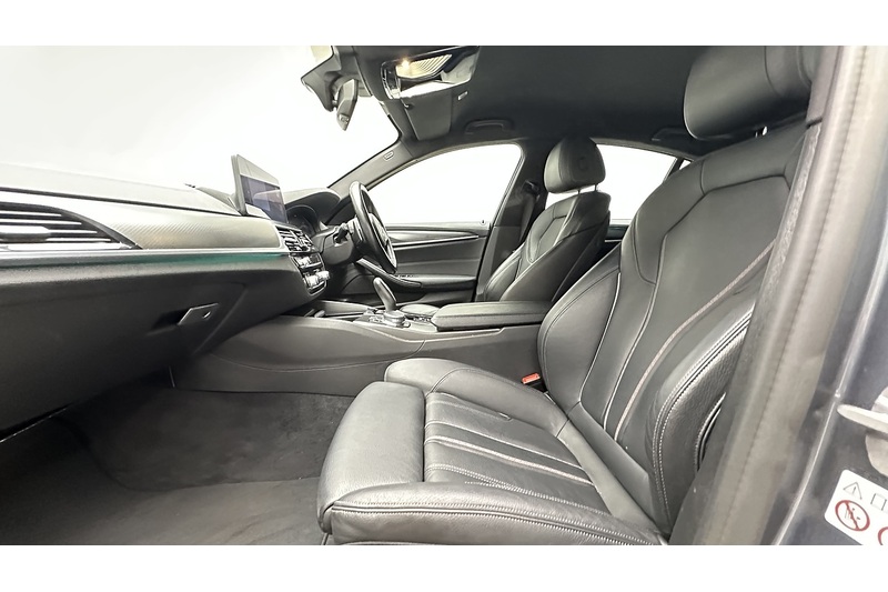 BMW 5 Series 520d MHT M Sport - U3872
