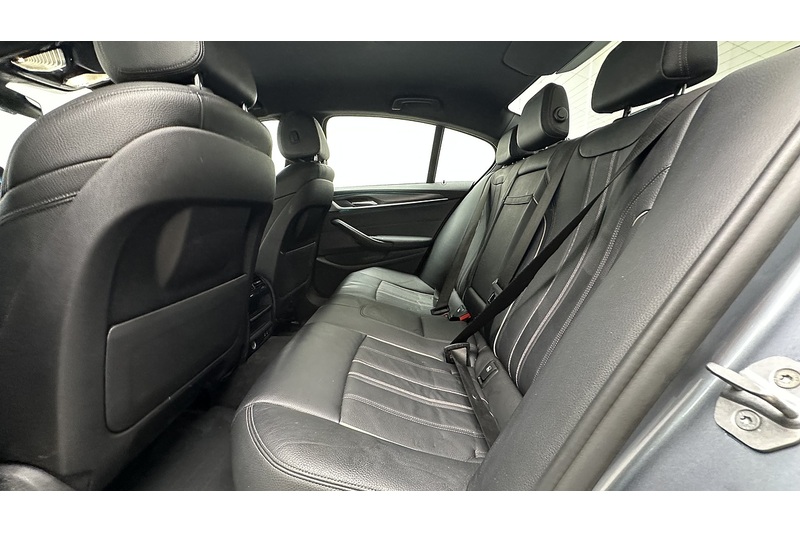 BMW 5 Series 520d MHT M Sport - U3872