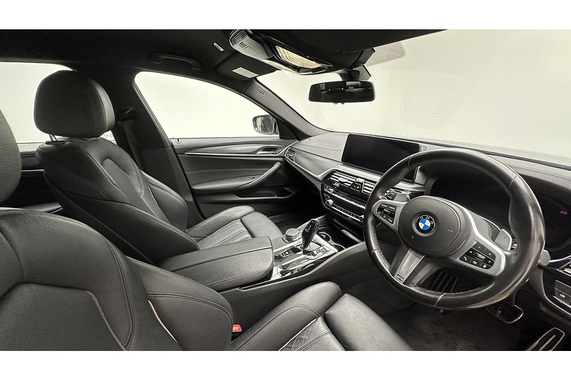 BMW 5 Series 520d MHT M Sport - U3872