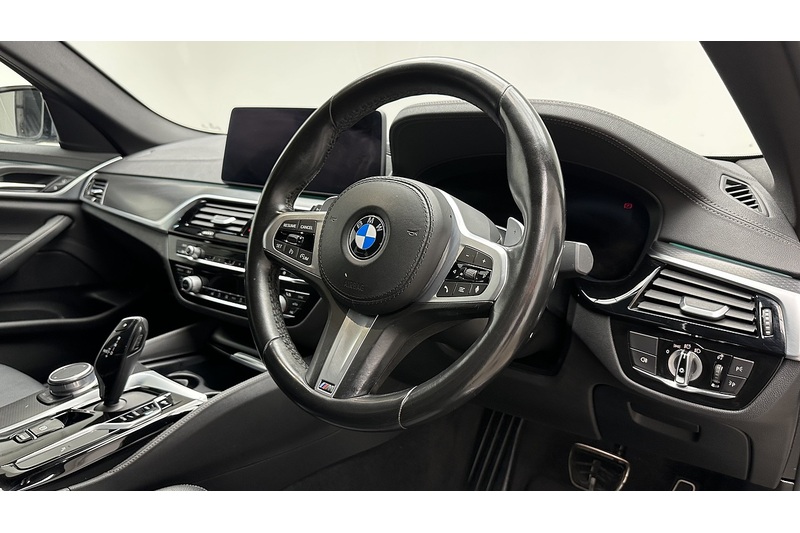 BMW 5 Series 520d MHT M Sport - U3872