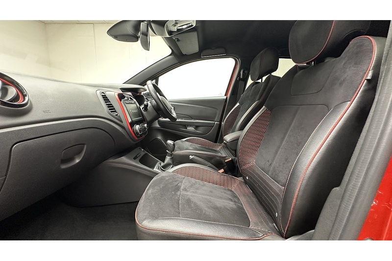 Renault Captur TCe ENERGY S Edition - U3881
