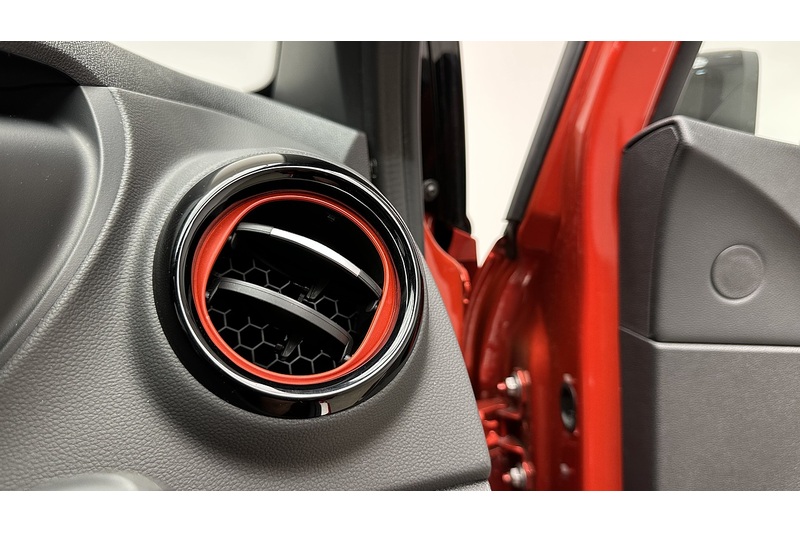 Renault Captur TCe ENERGY S Edition - U3881