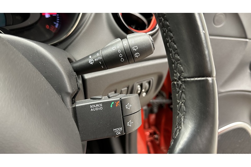 Renault Captur TCe ENERGY S Edition - U3881