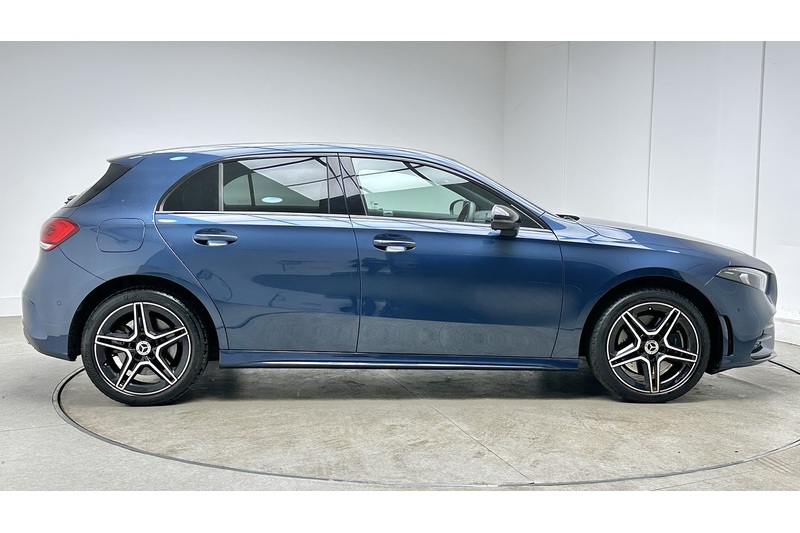 Mercedes-Benz A Class A250e AMG Line - U3890