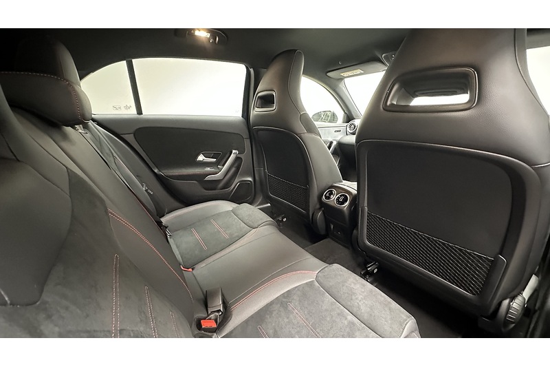 Mercedes-Benz A Class A250e AMG Line - U3890