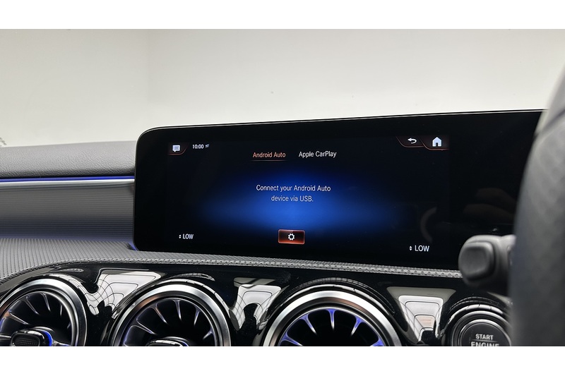 Mercedes-Benz A Class A250e AMG Line - U3890