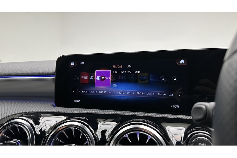 Mercedes-Benz A Class A250e AMG Line - U3890