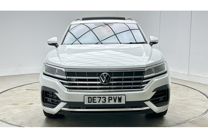 Volkswagen Touareg TDI V6 R-Line Tech Plus - U3893