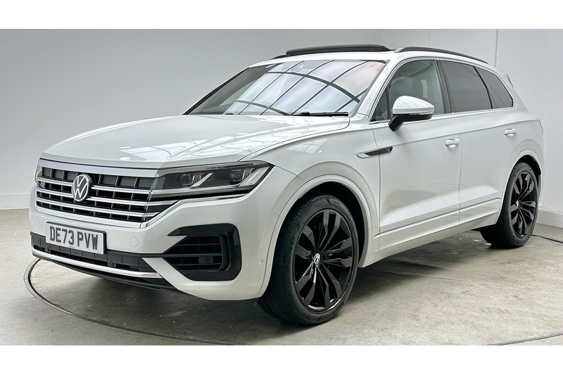 Volkswagen Touareg TDI V6 R-Line Tech Plus - U3893