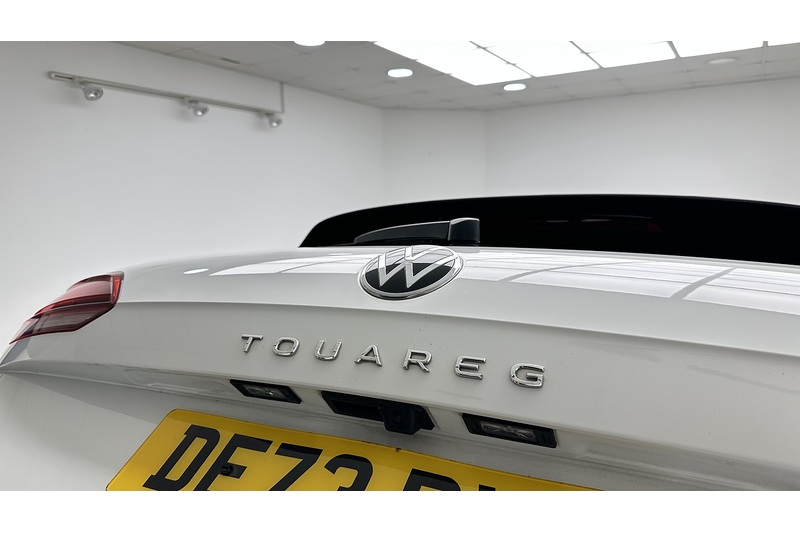 Volkswagen Touareg TDI V6 R-Line Tech Plus - U3893