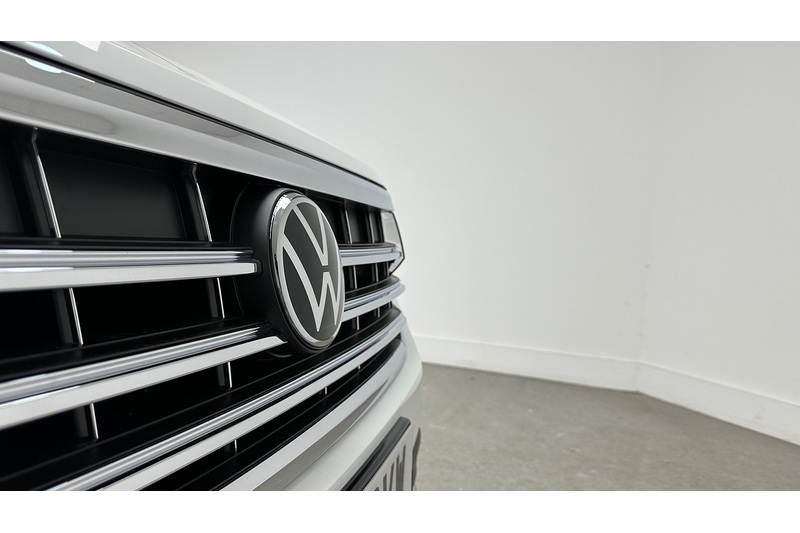 Volkswagen Touareg TDI V6 R-Line Tech Plus - U3893