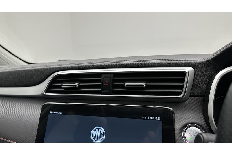 MG MG ZS Trophy - U3894