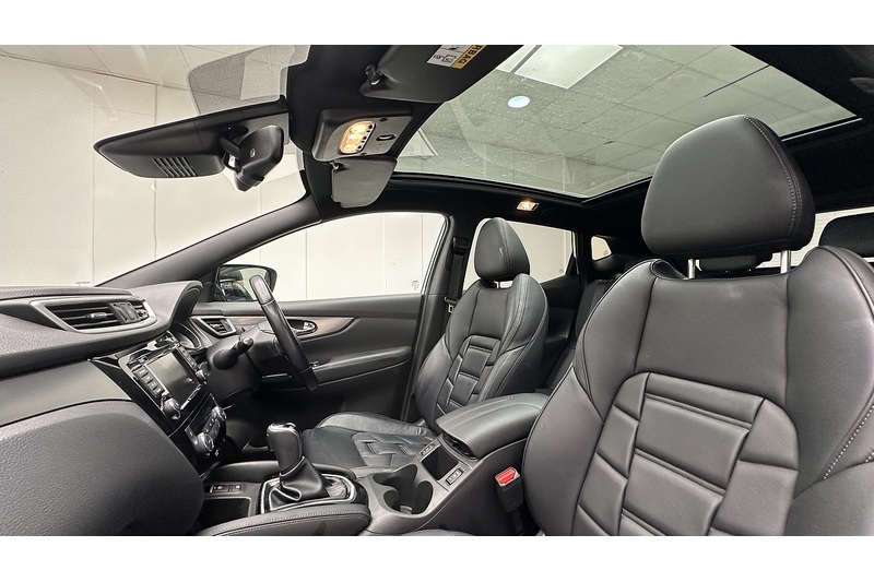 Nissan Qashqai DIG-T Tekna+ - U3899