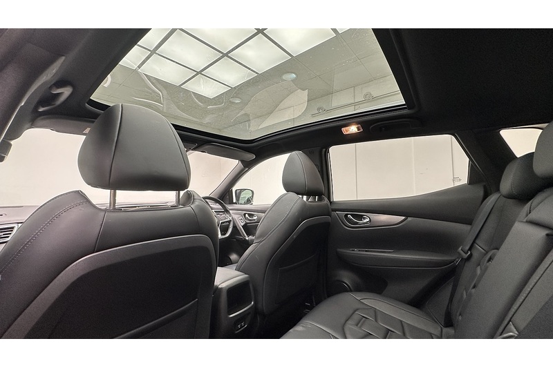 Nissan Qashqai DIG-T Tekna+ - U3899
