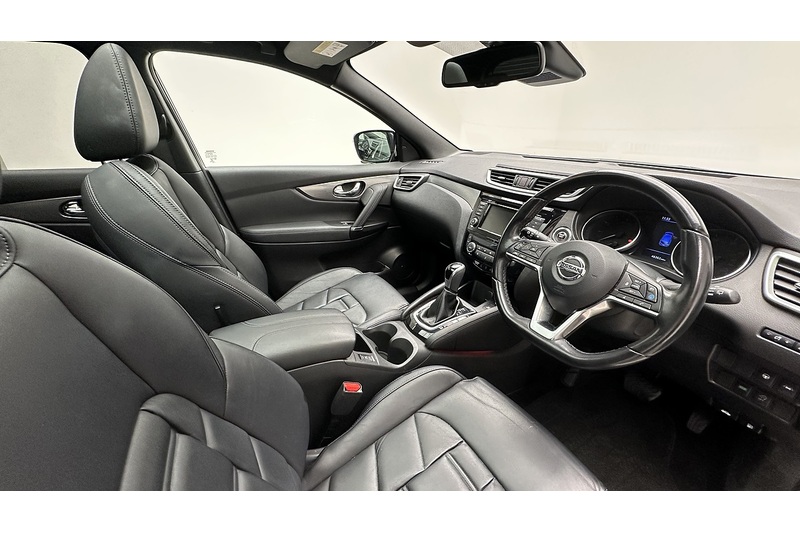 Nissan Qashqai DIG-T Tekna+ - U3899