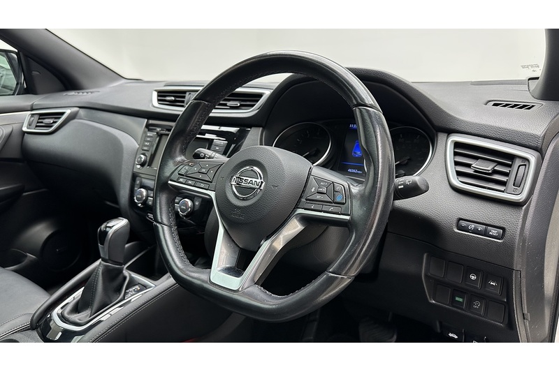 Nissan Qashqai DIG-T Tekna+ - U3899