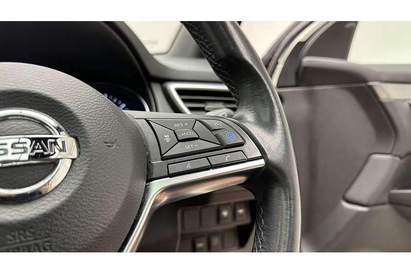 Nissan Qashqai DIG-T Tekna+ - U3899