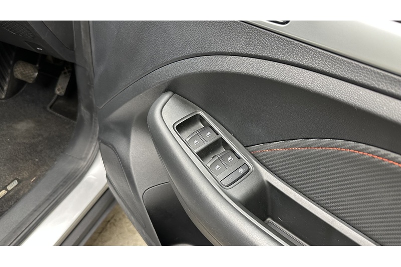 MG MG ZS Trophy Connect - U3903